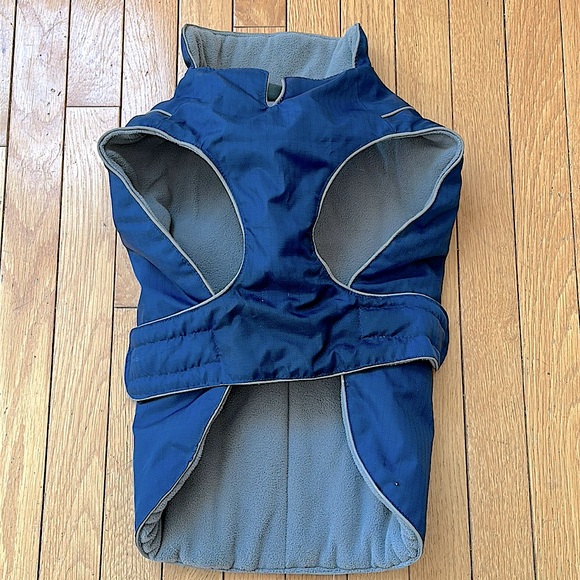 Eddie Bauer fleece lined waterproof jacket - Picture 2 of 11